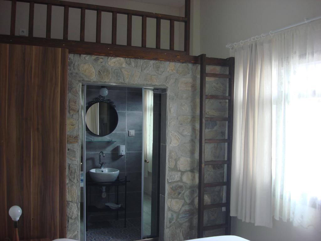 Hotel Second Spring Çeşme Habitación foto